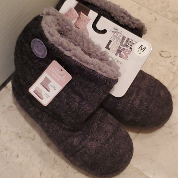 Muk Luks Shoes - NWT MukLuks fuzzy bootie slippers